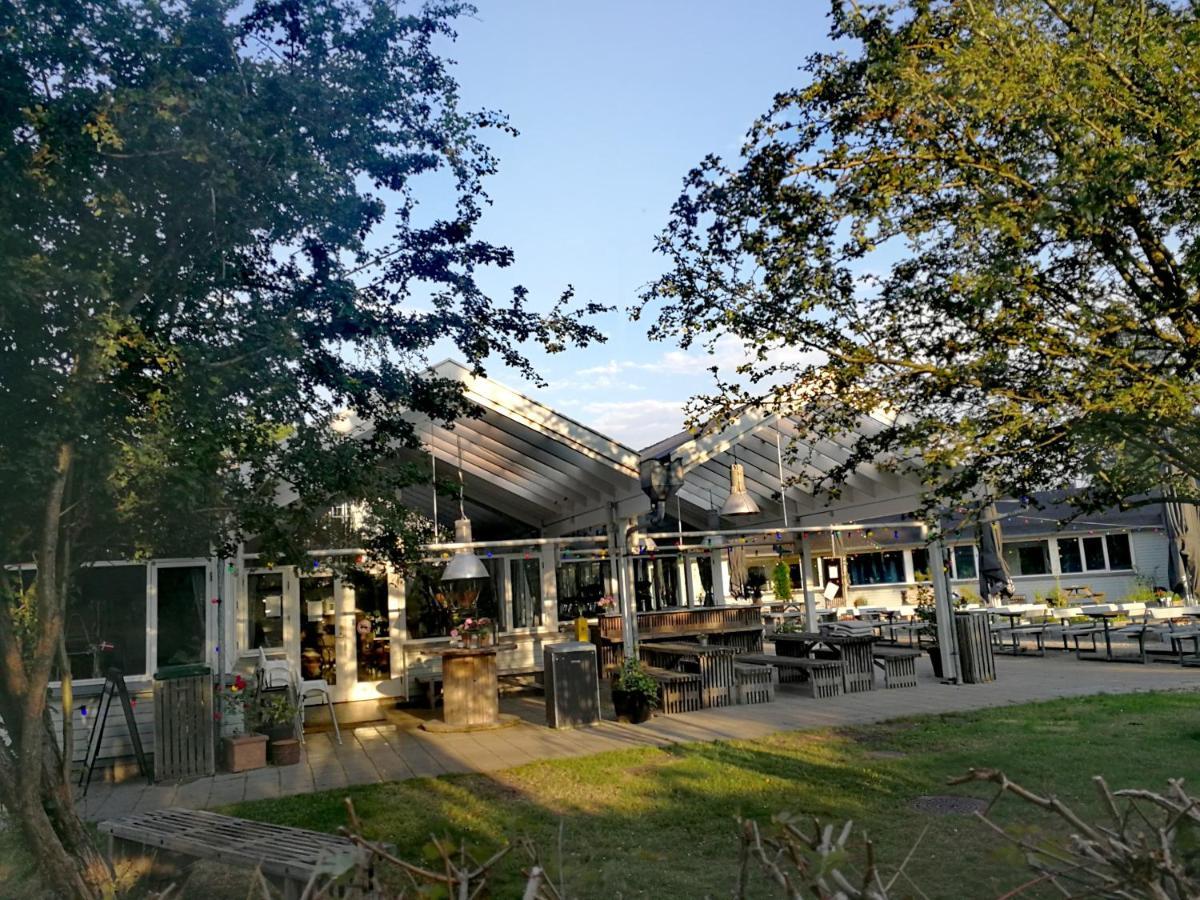 Room In A Danish Cottage With Garden View, 10 Min To Cph Gentofte Exterior photo